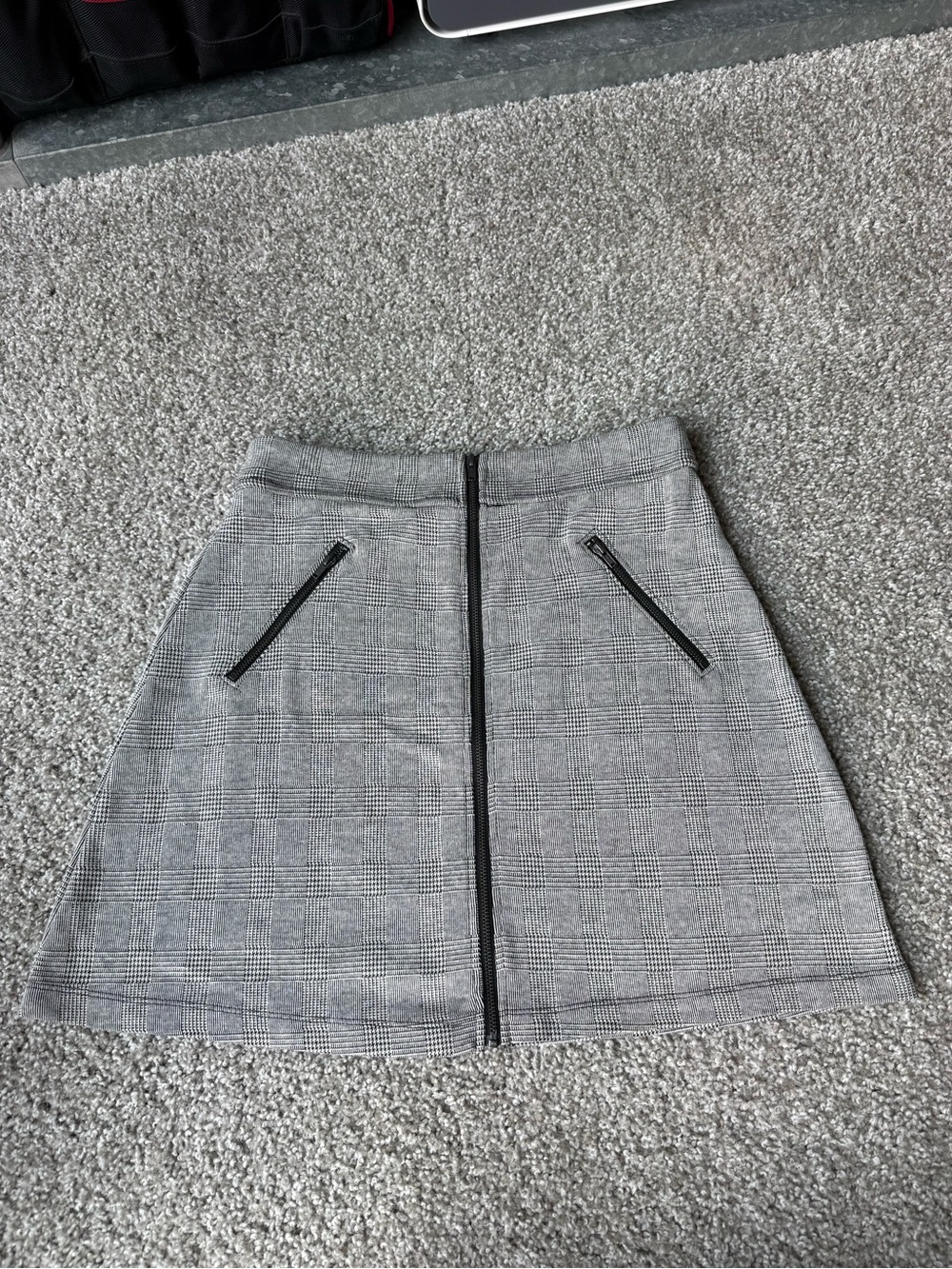 GAP Gray Plaid A-Line Skirt with Center Zip